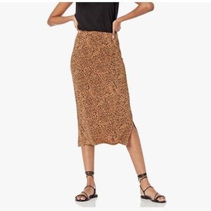 NWT Amazon Essentials Women's Knit Pull-On Midi Skirt, size XXL